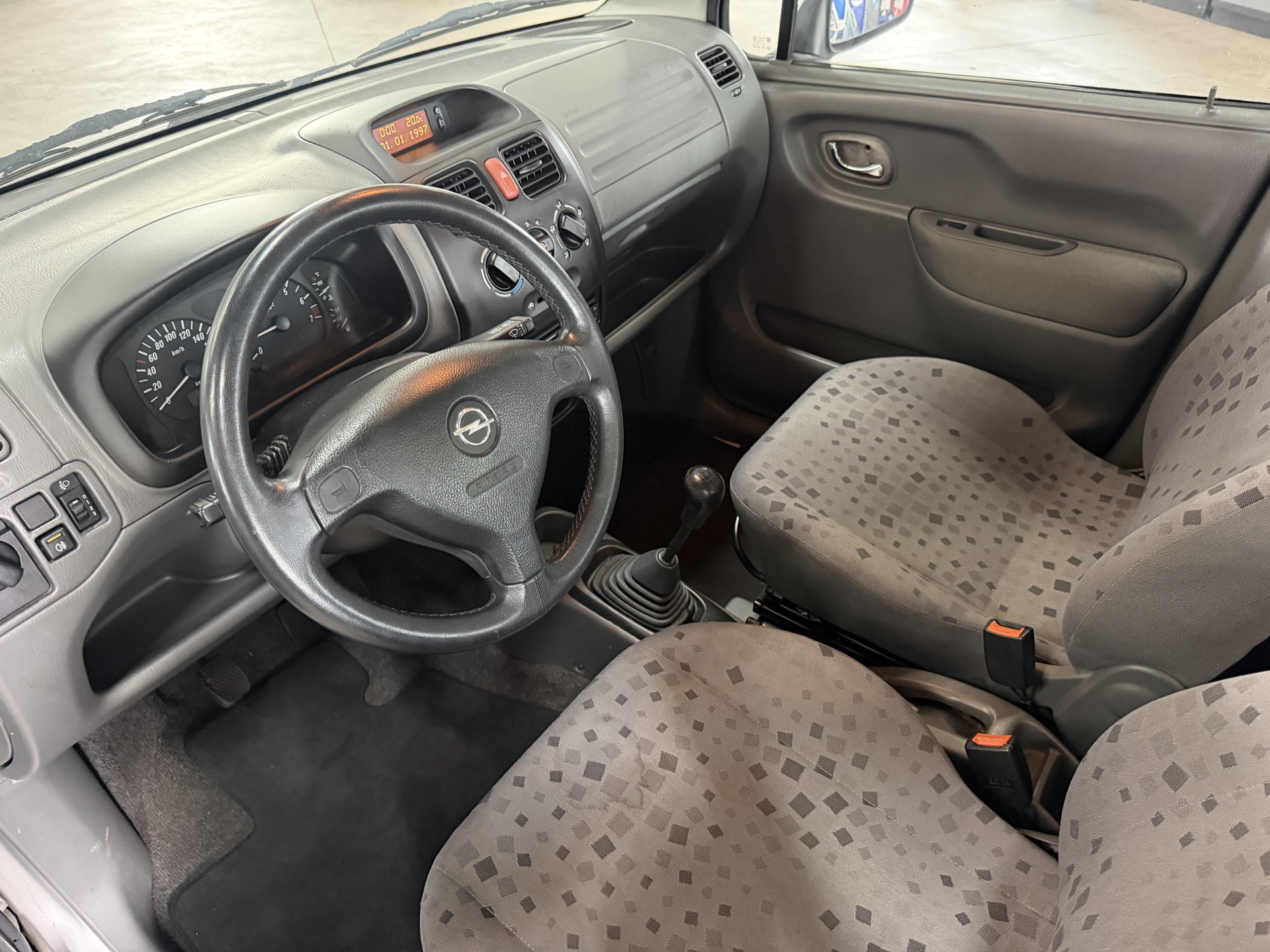 Opel Agila